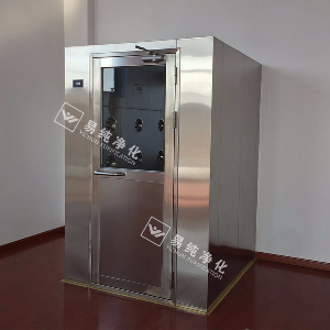 不銹鋼風(fēng)淋室為何深受市場青睞？
